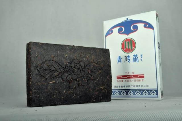 川字牌二合一青磚茶，將蒙漢兩家合而為一！